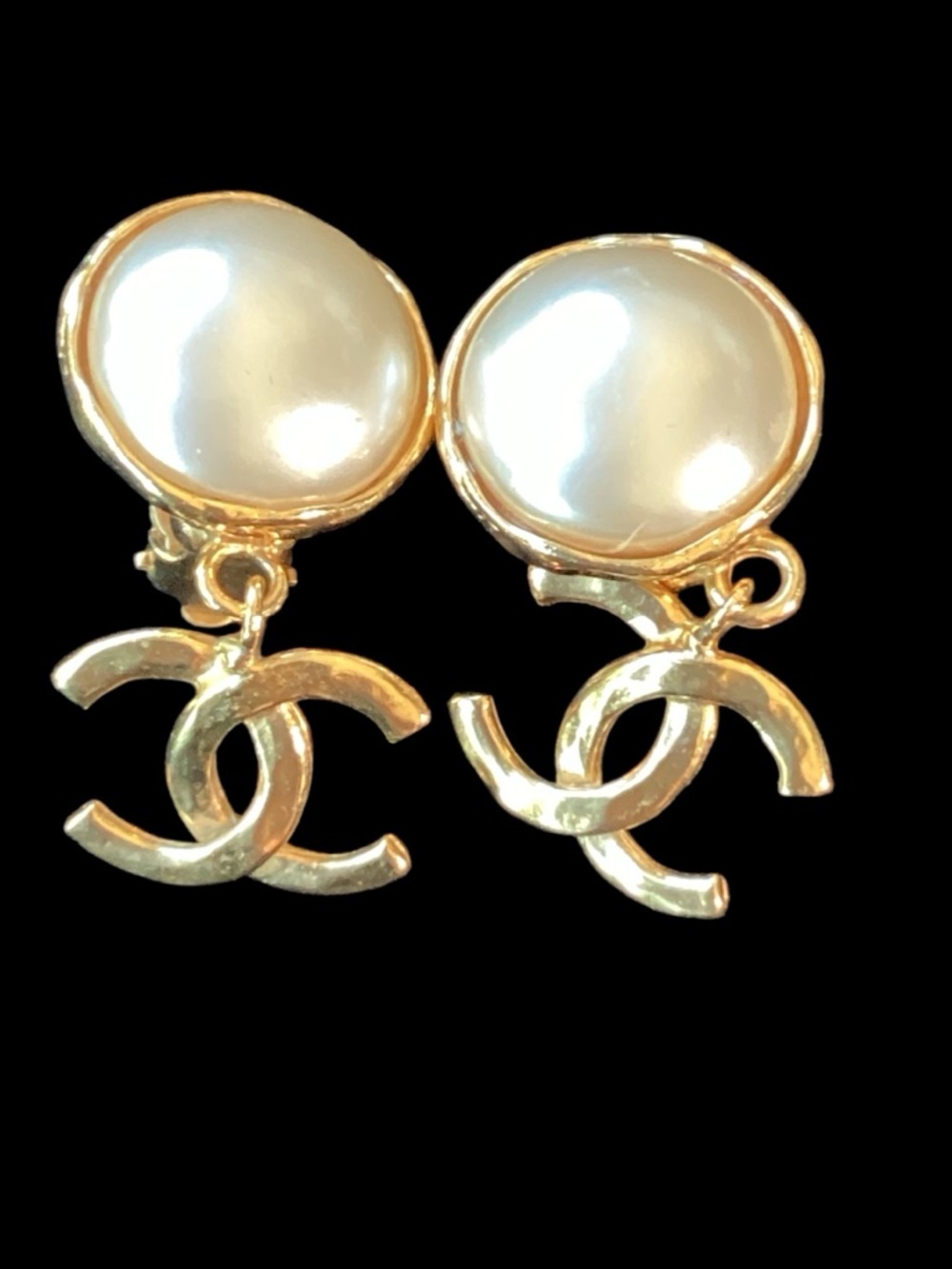 CHANEL Gold-Tone Pearl Drop CC Logo Earrings - Picture 7 of 7